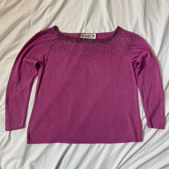 Joseph A Sweaters - VTG 90s Joseph A Pink Silk Beaded LS Top Sweater